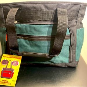 Ampac Executive tote Bag. NEW! with tags. Grass green and black Unisex